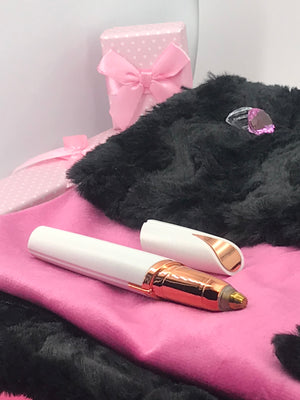 Depiladora para cejas de precisión con Led - Touch Precision